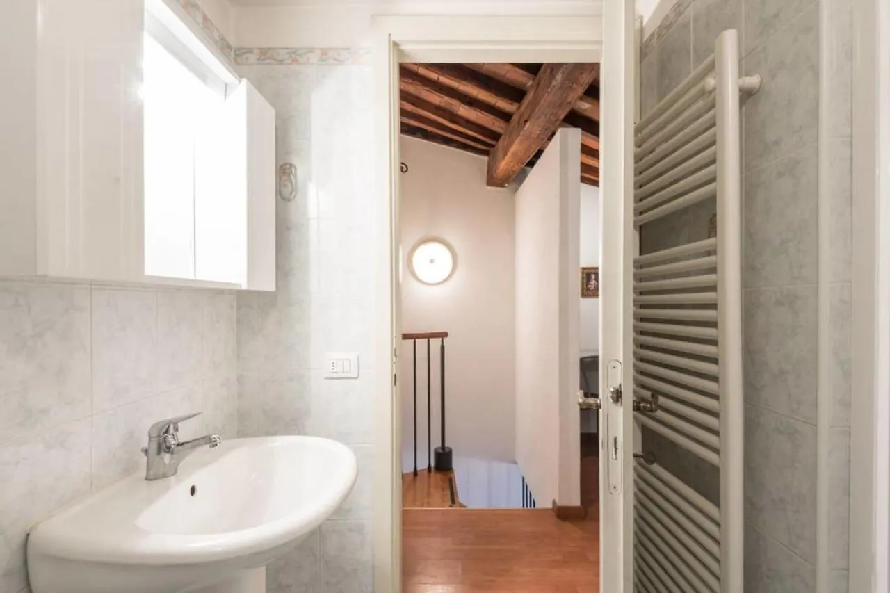 Lovely Loft 2 Steps From The Cathedral In Florence Apartment